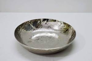 Plato redondo de diseño grabado en tono antiguo niquelado de aluminio, plato redondo para servidor de frutas profundas para uso en el hogar, Hotel, boda - Product Image 3