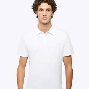 Polos con dobladillo curvo unisex Material de polialgodón duradero Aspecto elegante para todas las edades Perfecto para bordado de logotipo personalizado - Product Image 2