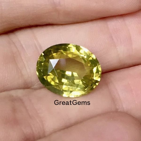 สีเหลือง