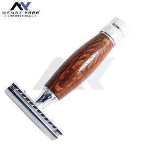 Maquinilla de Afeitar de Doble Filo Color Cromo para Hombre, Kit de Afeitado Húmedo con Maquinilla de Afeitar de Latón de Marca Privada - Product Image 4