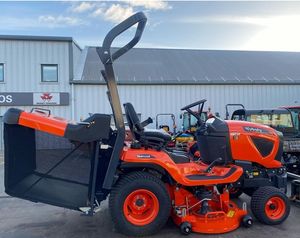 Achetez une tondeuse autoportée Kubota en excellent état, moteur 190cc à 4 temps, livraison rapide, qualité supérieure - Product Image 4