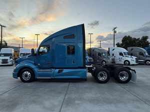 รถบรรทุกหัวลากมือสองปี 2021 รุ่น T680 หลังคาสูง 450 แรงม้า เกียร์อัตโนมัติ 12 สปีด สภาพดีเยี่ยม ขายดี พร้อมส่ง - Product Image 4