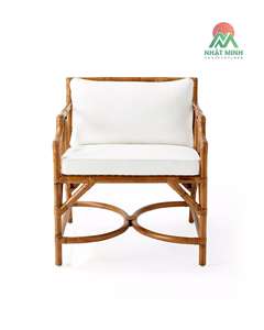 Le fauteuil en rotin tressé à la main de style bohème Isla, fabriqué en rotin naturel, présente un design esthétiquement agréable. - Product Image 2