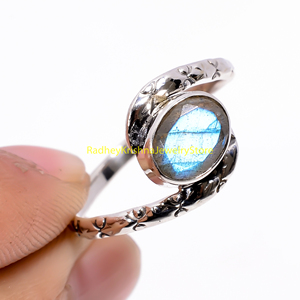Anillo de Labradorita de Plata de Ley 925 Hecho a Mano, Cabujón Ovalado, Joyería Artesanal Boho - Product Image 3