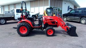 Tractor de Ruedas Kioti CX2510HST con Cargador Frontal, Bajo Costo, Alto Rendimiento, Mini 4x4 para Uso Agrícola y de Jardinería - Product Image 5