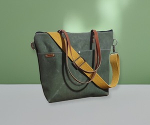 กระเป๋าผ้าใบเคลือบแว็กซ์สะพายไหล่พาดลำตัวพร้อมสายหนัง LCTG-0034ออกแบบได้ตามต้องการ - Product Image 3