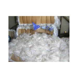 Débris de film LDPE en balles/rouleaux de film LDPE/déchets de film LDPE propres pour la vente en gros - Product Image 1