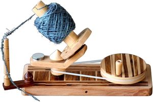 Enrouleur de fil en bois-Enrouleur de fil à main-Grand enrouleur de fil en bois pour tricoter le crochet fabriqué à la main-Robuste - Product Image 6
