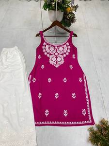 HENIXA CREATION Lanzamiento Nuevo Diseñador Ropa de Fiesta Slim Fit Quick Dry Top Plazzo Dupatta Set Faux REYON Tela Totalmente Cosida - Product Image 5