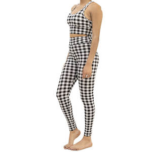 Vêtements de sport deux pièces exercice Yoga ensemble à vendre séchage rapide respirant sans couture vêtements de sport femmes Yoga ensemble fabriqué au Pakistan - Product Image 2