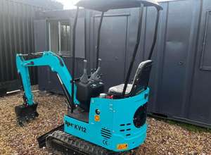 LIVRAISON GRATUITE Mini-excavatrice JPC KV12 12HP avec cabine ouverte, lame de bulldozer avant, bras oscillant, homologuée EPA CE, pouce hydraulique auxiliaire - Product Image 3