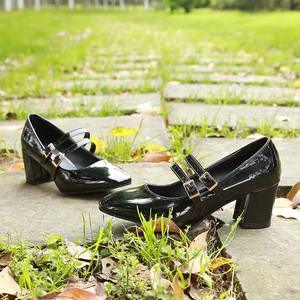 Nouvelles chaussures Mary Jane de style français printemps-été, ballerines rétro britanniques à semelle épaisse en cuir, chaussures à talons hauts élégantes et cool - Product Image 4