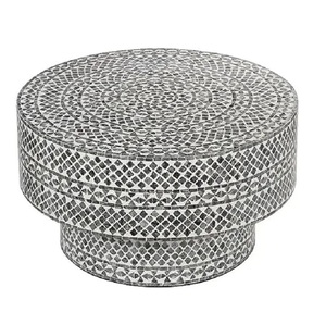 Table basse ronde incrustée d'os vintage de luxe exclusive de première classe pour la maison et le café à un prix imbattable - Product Image 1