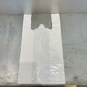 Bolsas de Plástico Blancas Personalizadas para Camisetas al por Mayor - Product Image 3