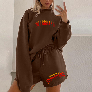 2025 ensemble pour femmes à la mode 100% coton matériel léger Quickdry Streetwear Logo personnalisé impression sweat et short ensemble - Product Image 1