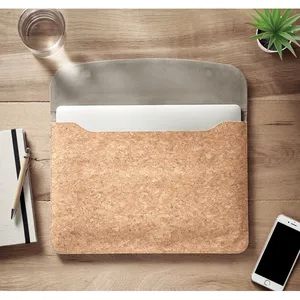 Support pour ordinateur portable Grace Cork, cadeau promotionnel durable pour le merchandising - Product Image 2