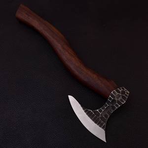 Hache de travail du bois et de camping en acier à haute teneur en carbone de qualité industrielle forgée à la main avec étui en cuir OEM personnalisé Lame de 4 pouces 800g - Product Image 3