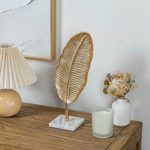 Sculpture en métal doré en forme de feuille, objet de table élégant pour la décoration de la maison, les événements, l'affichage et les cadeaux haut de gamme, en provenance d'Inde - Product Image 5