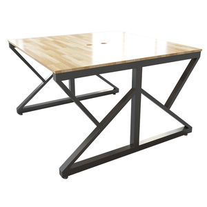 Mesa de Centro Industrial de 2 Plazas, 120x120cm, Madera de Caucho con Patas de Hierro en Forma de K, Requiere Ensamblaje - Product Image 1