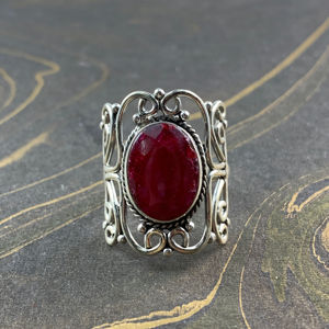 แหวนทับทิมหนา 6.1 กรัม สไตล์วินเทจสุดเก๋ พร้อมเคลือบทองคำขาวโรสโกลด์สุดอินเทรนด์ ประดับขอบแบบฝัง  เหมาะสำหรับเป็นของขวัญ - Product Image 1