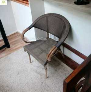 Muebles de comedor de madera maciza de lujo moderno, sillas de comedor de mimbre con brazo de madera natural para restaurante - Product Image 2