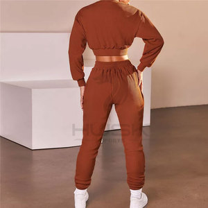 Combinaison de sport 2 pièces pour femmes, entraînement de fitness actif, ensembles de gym à manches longues avec logo avant, motif solide, vêtements de mode grande taille - Product Image 3