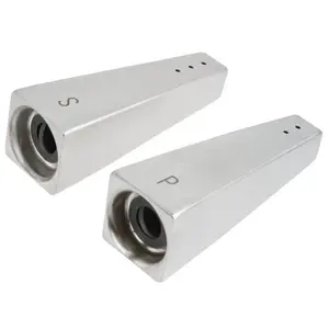 Ensemble de salière et poivrière pyramidale en acier inoxydable OEM en vrac distributeur d'assaisonnement en métal de table pour cuisine et salle à manger - Product Image 5