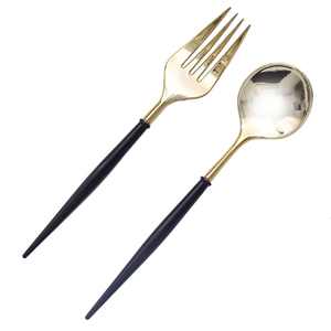 Juego de cubiertos con mango recubierto de polvo negro, utensilios de cocina plateados que incluyen cuchara, tenedor y cuchillo en color dorado para fiestas y eventos. - Product Image 6