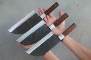 Couteau de chasse en acier au carbone haut de gamme avec manche en bois Couteau de chasse médiéval forgé à la main personnalisé - Product Image 6