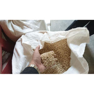 Poultry <b>Feeds</b> Manufacturers Crushed Grained Corn Cob Meal For <b>Animal</b> <b>Feed</b> Vitamin Mineral Premix For Fish <b>Feed</b> - Product Image 2