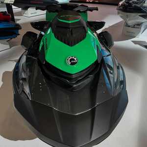 เจ็ตสกี Sea-Doo GTX Limited 300 Luxury Touring – ความสะดวกสบายระดับพรีเมียมพร้อมระบบควบคุมอัจฉริยะ - Product Image 2