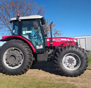 Massey Ferguson MF 240 46hp Tracción en las 4 ruedas Tractores agrícolas Nuevos tractores de césped rojo usados Esencial Incluyendo Motor de caja de cambios de bomba - Product Image 3