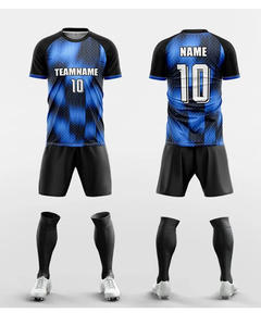 Kit de uniforme de fútbol por sublimación personalizado, Conjunto de jersey y pantalones cortos de manga corta para hombres - Product Image 5