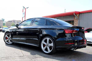 Audi S3 2.0T quattro Premium Plus 2020 en parfait état - Product Image 4