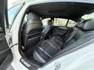 MEJOR OFERTA 2013 B-M-W M-5 BAS-E 4DR SE-DAN TRANSMISIÓN AUTOMÁTICA ASIENTOS DE CUERO - Product Image 3