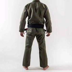 Uniformes de karaté pour l'entraînement au combat des arts martiaux, à un prix raisonnable Meilleurs uniformes de karaté - Product Image 2