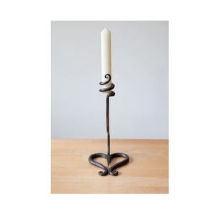 Porte-bougie en métal artistique en forme de bougie chauffe-plat pour diffuser une lumière chaude et paisible dans les salons, les chambres à coucher et les rassemblements festifs - Product Image 5