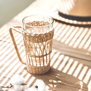 Porte-gobelet en rotin naturel fait à la main avec poignée Couvercle en rotin en verre prêt pour le petit déjeuner Artisanat en osier - Product Image 5