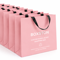 Sac en papier de luxe biodégradable et écologique avec logo personnalisé pour l'emballage de chaussures et de vêtements, avec poignées en ruban (OEM/ODM)