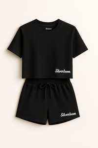 เซ็ตเสื้อครอปและกางเกงขาสั้นสำหรับผู้หญิงทำจากผ้าฝ้าย | ผ้ายืดเนื้อนุ่ม | เสื้อผ้าร่วมสไตล์ลำลองหรือใส่ออกกำลังกายโลโก้ได้ตามต้องการ - Product Image 2