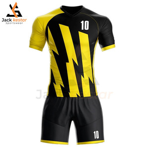 ชุดฟุตบอลผ้าโพลีเอสเตอร์ 100% แห้งเร็ว พิมพ์ลายด้วยความร้อน ระบายอากาศได้ดี ยืดหยุ่น ป้องกันแบคทีเรีย แบบเรียบ - Product Image 1