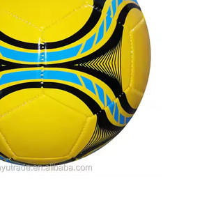 Balón de Fútbol de PU Personalizable, Resistente a la Intemperie, Paneles Cosidos a Máquina con Unión Térmica, Todos los Tamaños para Partidos Deportivos al Aire Libre - Product Image 2