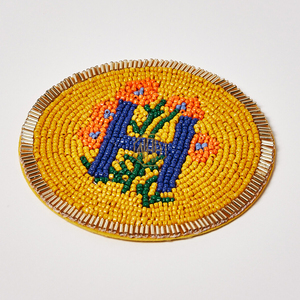 Sous-verres exclusifs en perles de verre A-Z 2026, décoration de table artisanale pour anniversaires et réunions de famille - Product Image 1