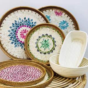 Bandeja de fregona hecha a mano con intrincado diseño de concha ideal para decoración del hogar comedor y presentaciones elegantes para servir - Product Image 2