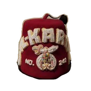 หมวกมาโซนิคทรงอิสระประดับพลอยเทียมเบอร์กันดีสามเส้น - Product Image 6