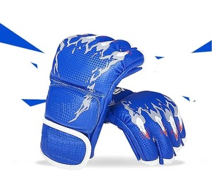 Guantes de boxeo MMA con logotipo personalizado duradero de PU con medio dedo, logotipo impreso para fines de entrenamiento - Product Image 1