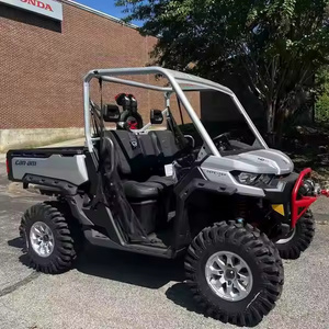 Vehículo Utilitario Todoterreno (UTV) Negro Camuflado, 4x4, Automático, Motor de Gasolina de 4 Tiempos, con Techo y Puertas - Product Image 3