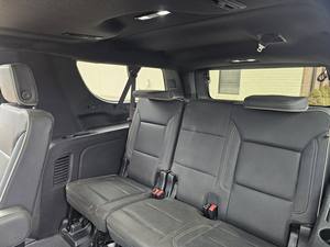 OFFRE EXCEPTIONNELLE 2023 CHEVROLET SUBURBAN PREMIERE 4X4 TOIT OUVRANT CAMÉRA DE RECUL NAVIGATION DVD DANS TOUTES LES TÊTES DESièges REMPLISSES DE DVD V8 CYLINDRES - Product Image 3