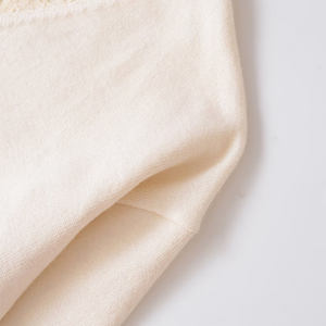 Cardigan décontracté d'hiver de haute qualité, 100% coton, couleur unie, col en V, logo sur le devant, respirant, pour un confort optimal des femmes - Product Image 4