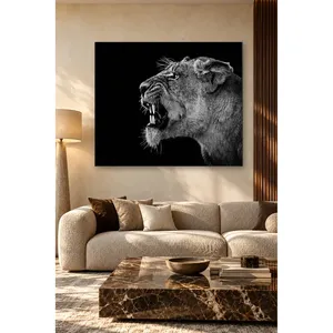 Profil de la lionne rugissante Fida sur fond noir, impression sur toile - Product Image 2